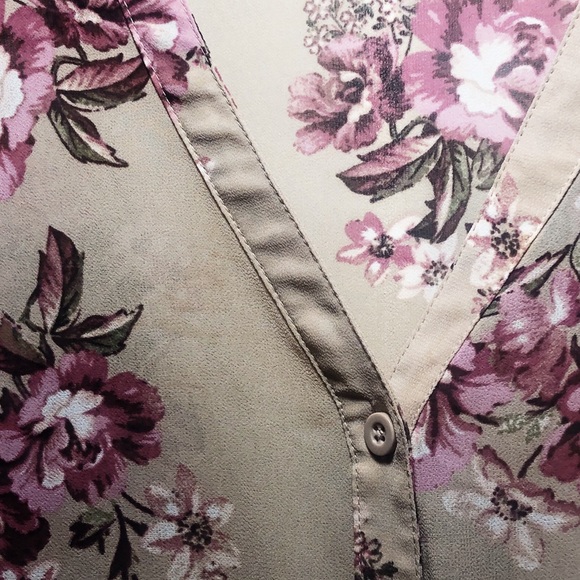 SOLD Torrid Hi-Lo Chiffon Tunic - Picture 7 of 8